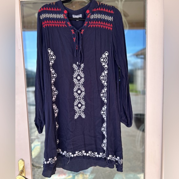 Neiman Marcus Blue White & Red Embroidered Casual Dress or Swimsuit Cover Size M - Picture 4 of 7